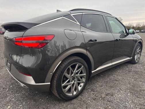 2024 Genesis GV60 Advanced AWD