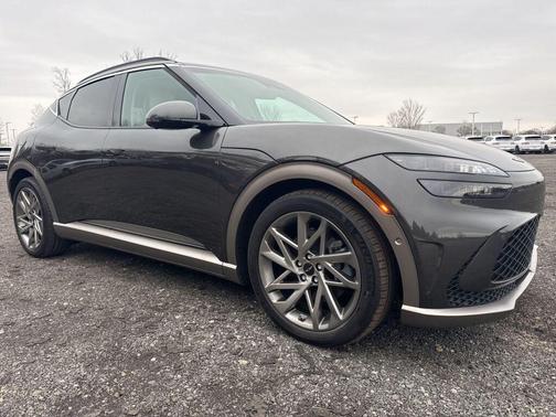 2024 Genesis GV60 Advanced AWD