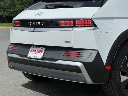 2025 Hyundai IONIQ 5 SE