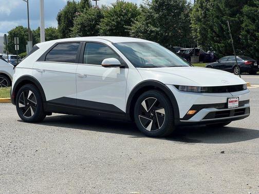 2025 Hyundai IONIQ 5 SE