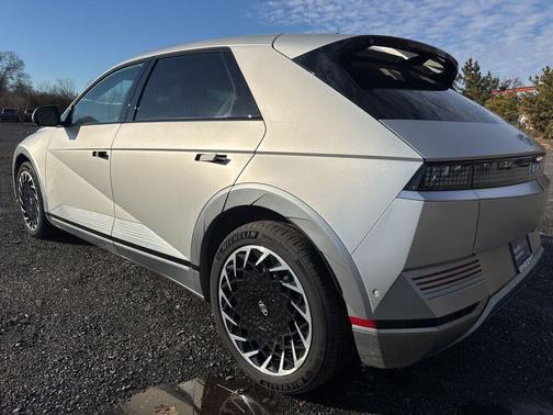 2024 Hyundai IONIQ 5 Limited