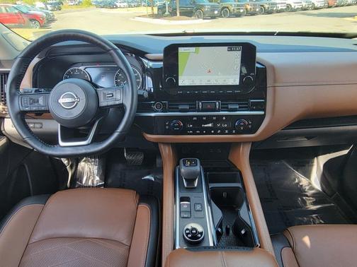 2022 Nissan Pathfinder Platinum 4WD