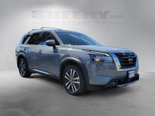 2022 Nissan Pathfinder Platinum 4WD
