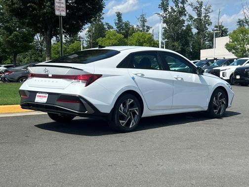 2025 Hyundai ELANTRA Sport