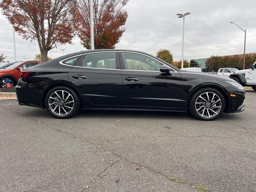 2023 Hyundai SONATA Limited