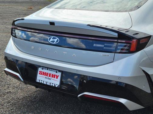 2025 Hyundai SONATA Hybrid Limited