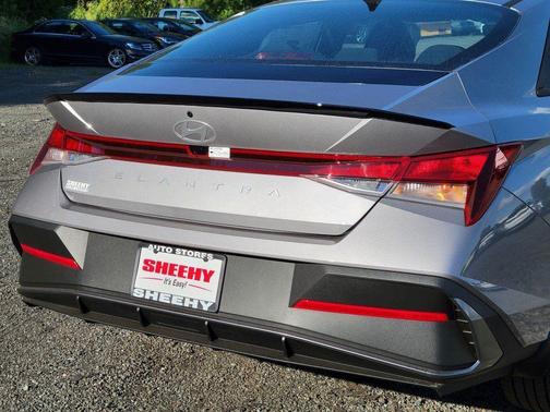 2025 Hyundai ELANTRA Sport