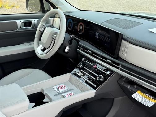 2025 Hyundai SANTA FE SE