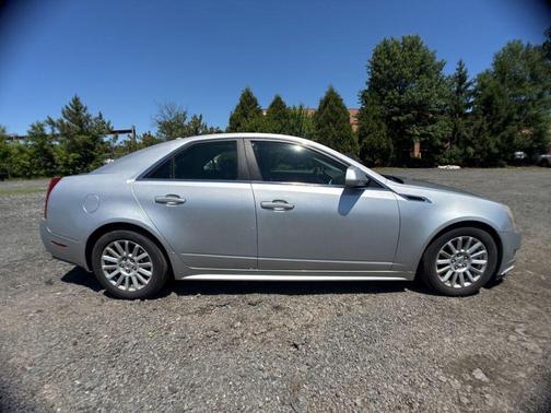 Radiant Silver Metallic 2011 Cadillac CTS Luxury