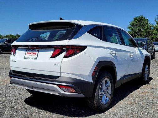 Serenity White Pearl 2026 Hyundai TUCSON SE