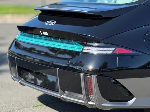 2025 Hyundai IONIQ 6 SEL