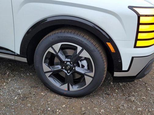 Creamy White Pearl 2026 Hyundai Palisade Hybrid Limited