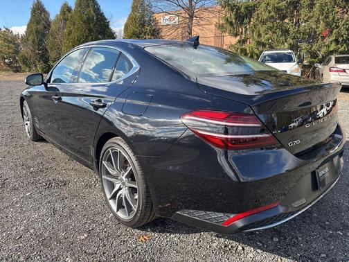 2023 Genesis G70 2.0T AWD