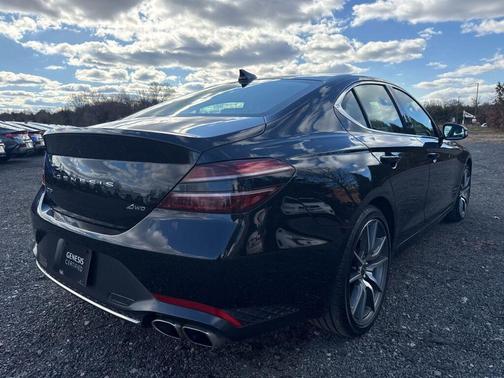 2023 Genesis G70 2.0T AWD