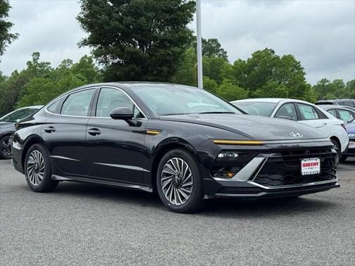 2025 Hyundai SONATA Hybrid Limited