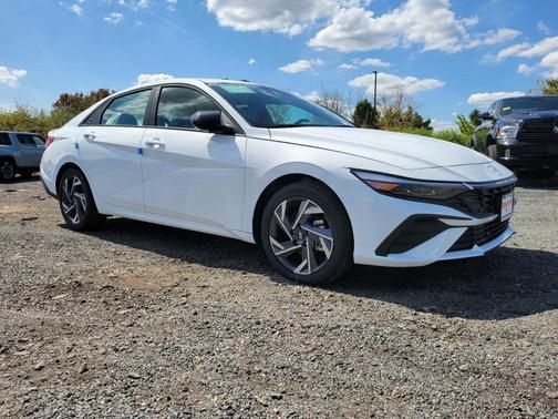 2025 Hyundai ELANTRA Sport