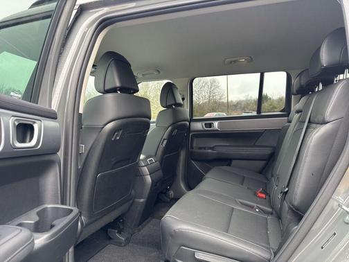 2025 Hyundai SANTA FE SEL 2.4