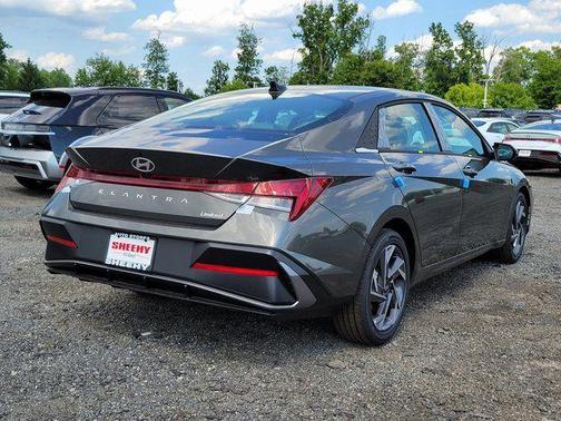 Amazon Gray 2026 Hyundai ELANTRA Limited