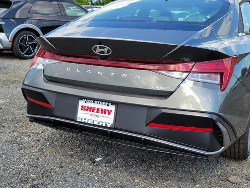 Amazon Gray 2026 Hyundai ELANTRA Limited