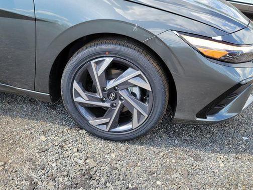 Amazon Gray 2026 Hyundai ELANTRA Limited