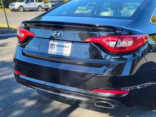 2017 Hyundai SONATA SE