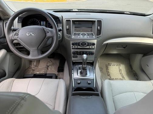 2011 INFINITI G37 Journey