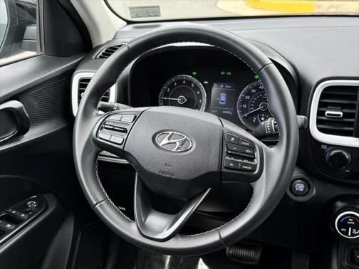 2022 Hyundai VENUE Limited