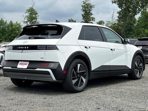 2025 Hyundai IONIQ 5 SE