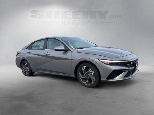 2025 Hyundai ELANTRA SEL