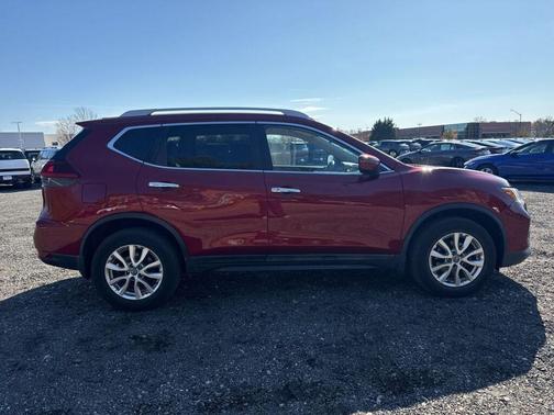 2018 Nissan Rogue SV