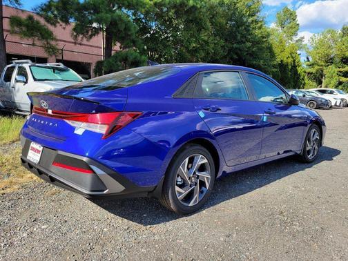 2025 Hyundai ELANTRA Sport