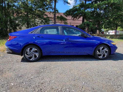 2025 Hyundai ELANTRA Sport