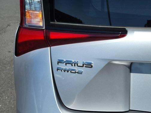 2020 Toyota Prius XLE