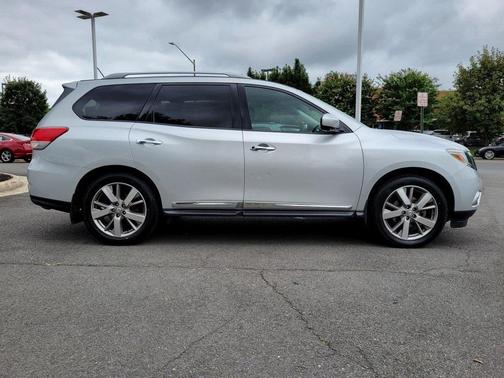 2016 Nissan Pathfinder Platinum