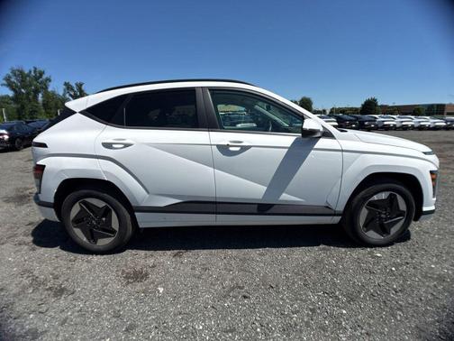 Atlas White 2024 Hyundai KONA EV SEL