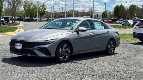 2025 Hyundai ELANTRA SEL