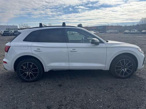 2022 Audi SQ5 3.0T Premium Plus