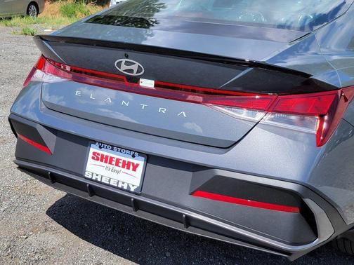 2025 Hyundai ELANTRA Sport