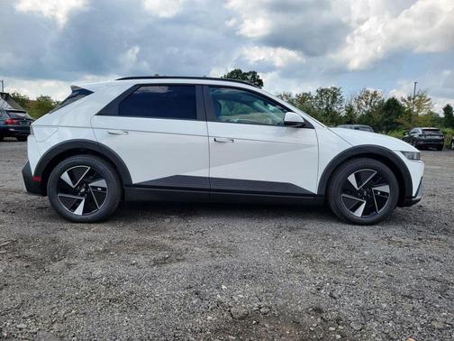 2025 Hyundai IONIQ 5 SEL