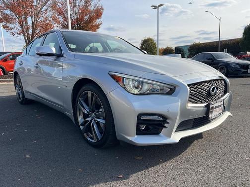 2015 INFINITI Q50 Sport