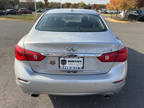 2015 INFINITI Q50 Sport