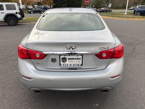 2015 INFINITI Q50 Sport