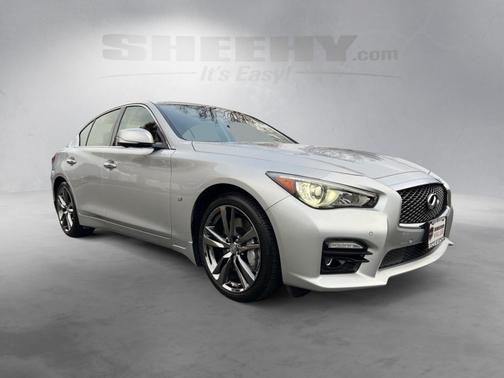 2015 INFINITI Q50 Sport