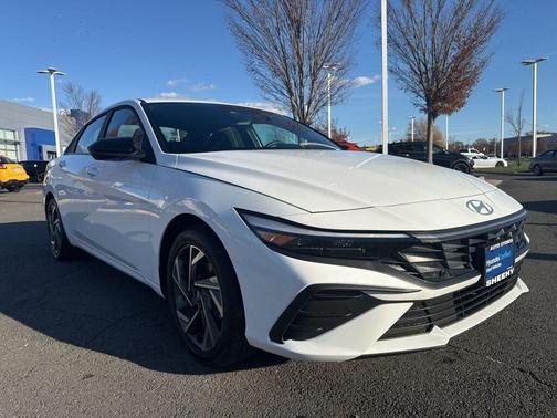2025 Hyundai ELANTRA Sport