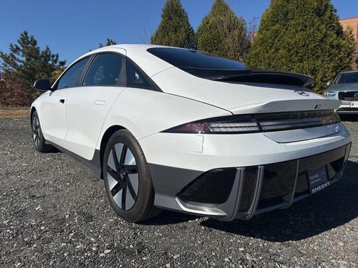 2023 Hyundai IONIQ 6 SE