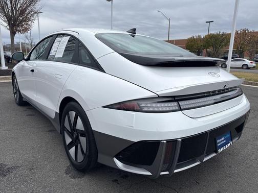 2023 Hyundai IONIQ 6 SE