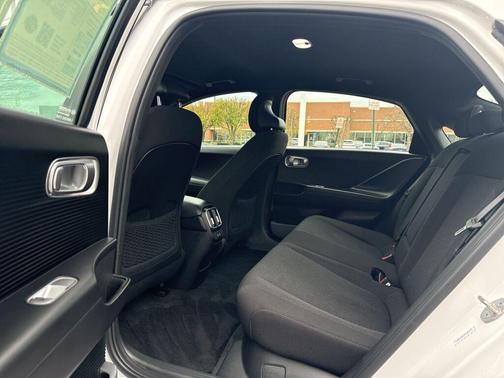 2023 Hyundai IONIQ 6 SE