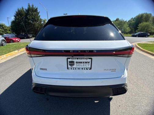 Ultra White 2024 Lexus RX 350 F SPORT Handling