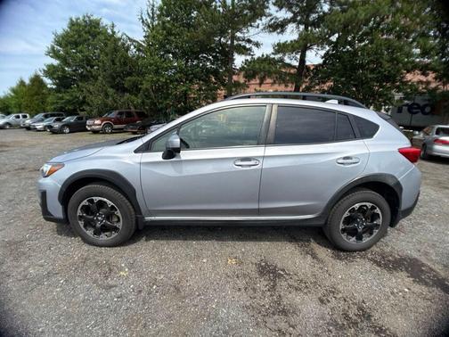 Ice Silver Metallic 2021 Subaru Crosstrek Premium