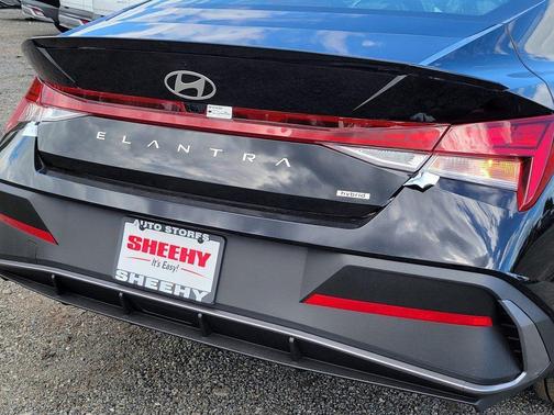2025 Hyundai ELANTRA HEV SEL Sport